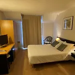 Le Relais De Castelnau 3*