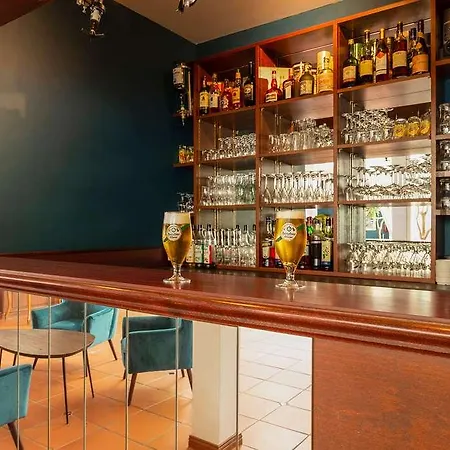 Le Relais De Castelnau Hotel 3*