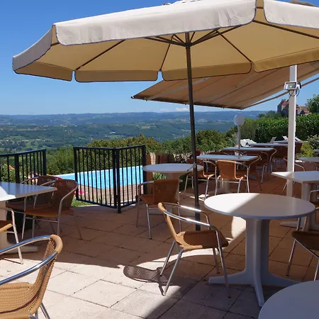 Le Relais De Castelnau فندق