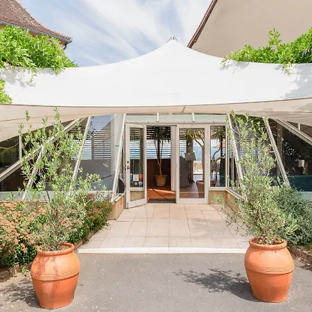 Hotel Le Relais De Castelnau 3*