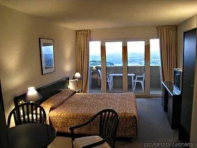 Le Relais De Castelnau Otel